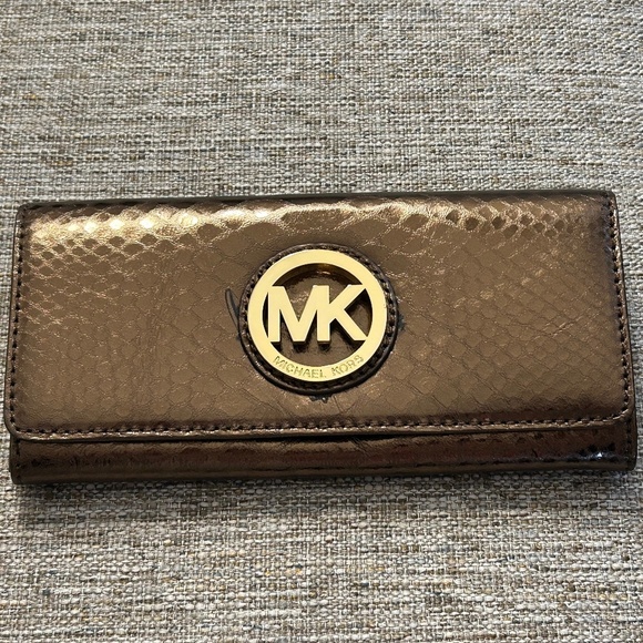 Michael Kors Fulton Leather Wallet - Picture 1 of 8